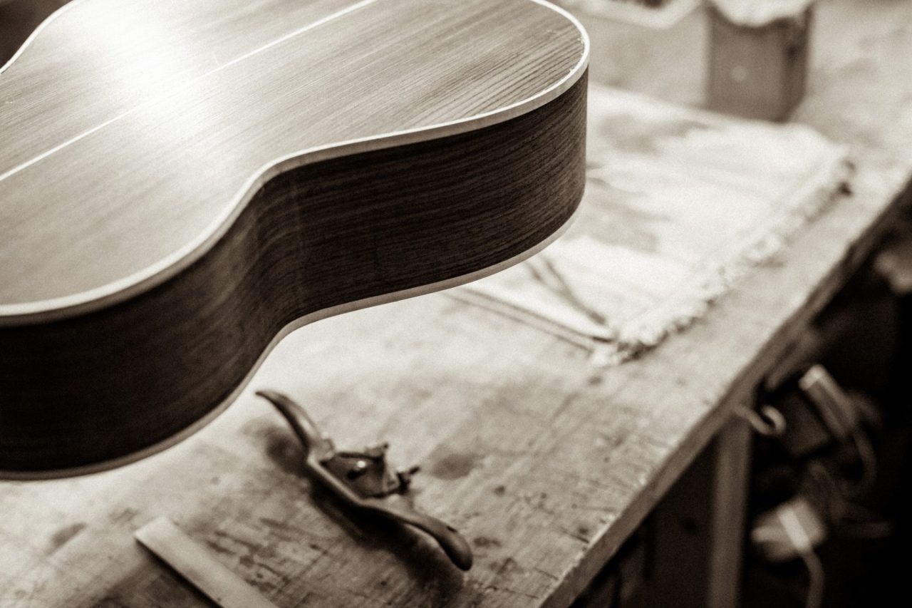 Gitarrenbau ist Handarbeit