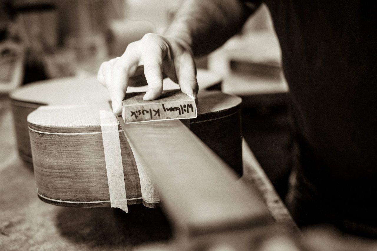 Gitarrenbau ist Handarbeit