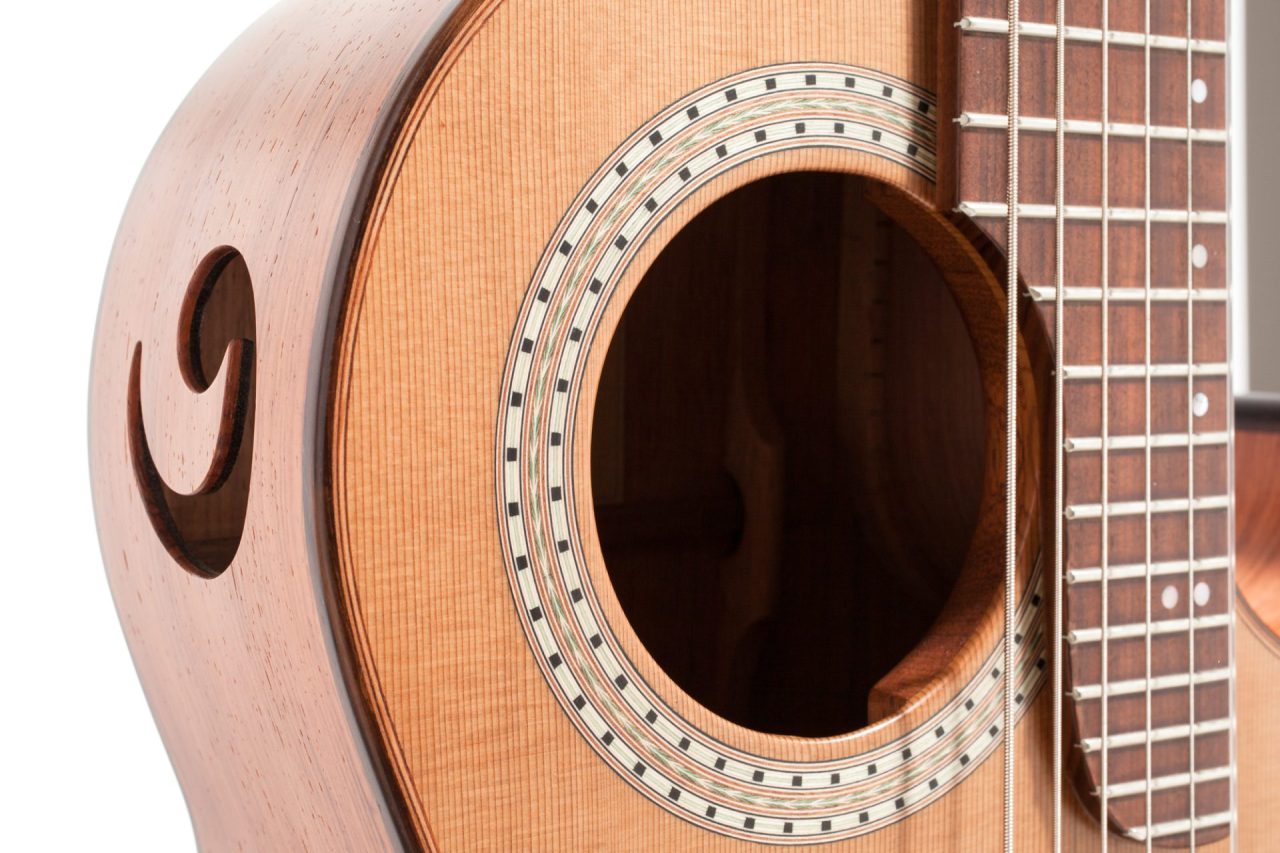 Gitarre JaZZ Bariton